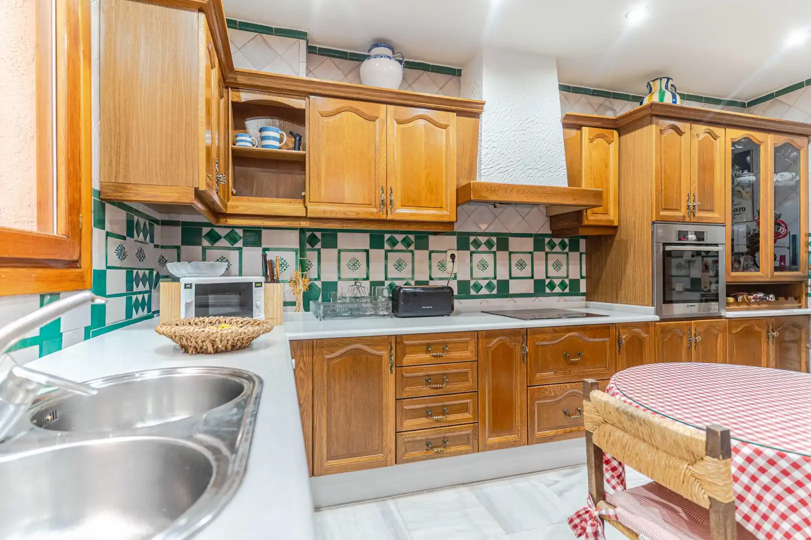 Cocina de Dúplex en venta en Granada con Aire acondicionado, Jardín privado y Trastero