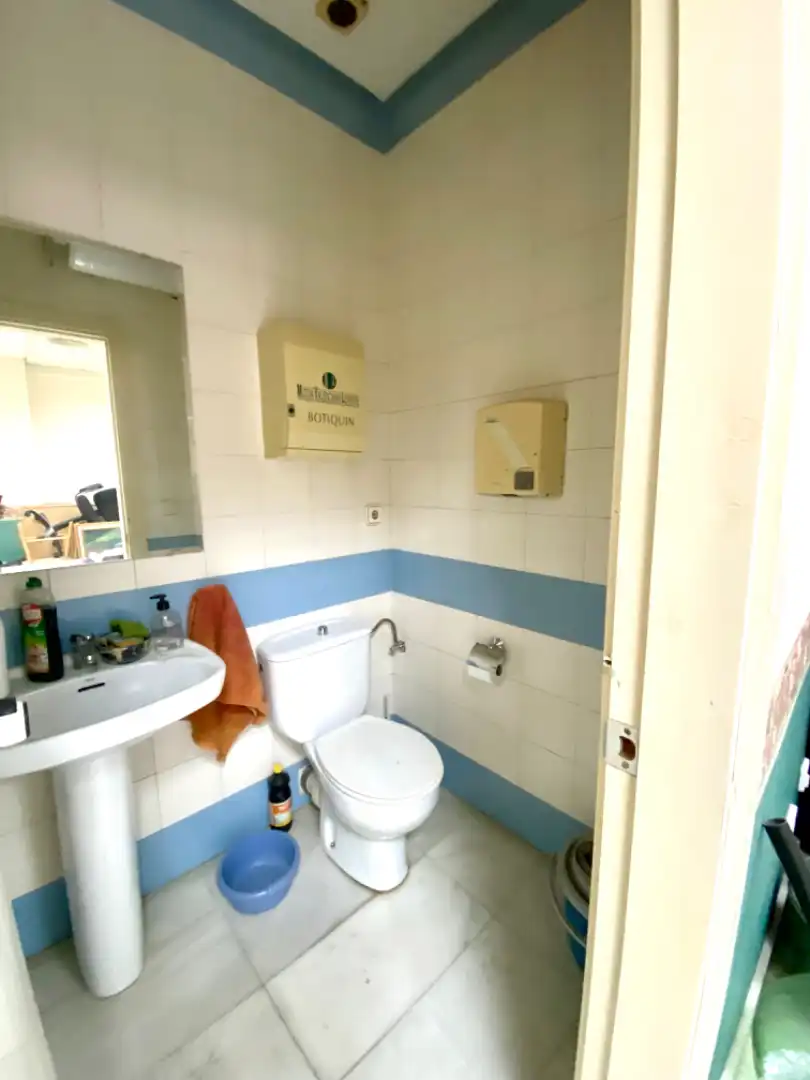 Baño de Oficina en venta en Almería