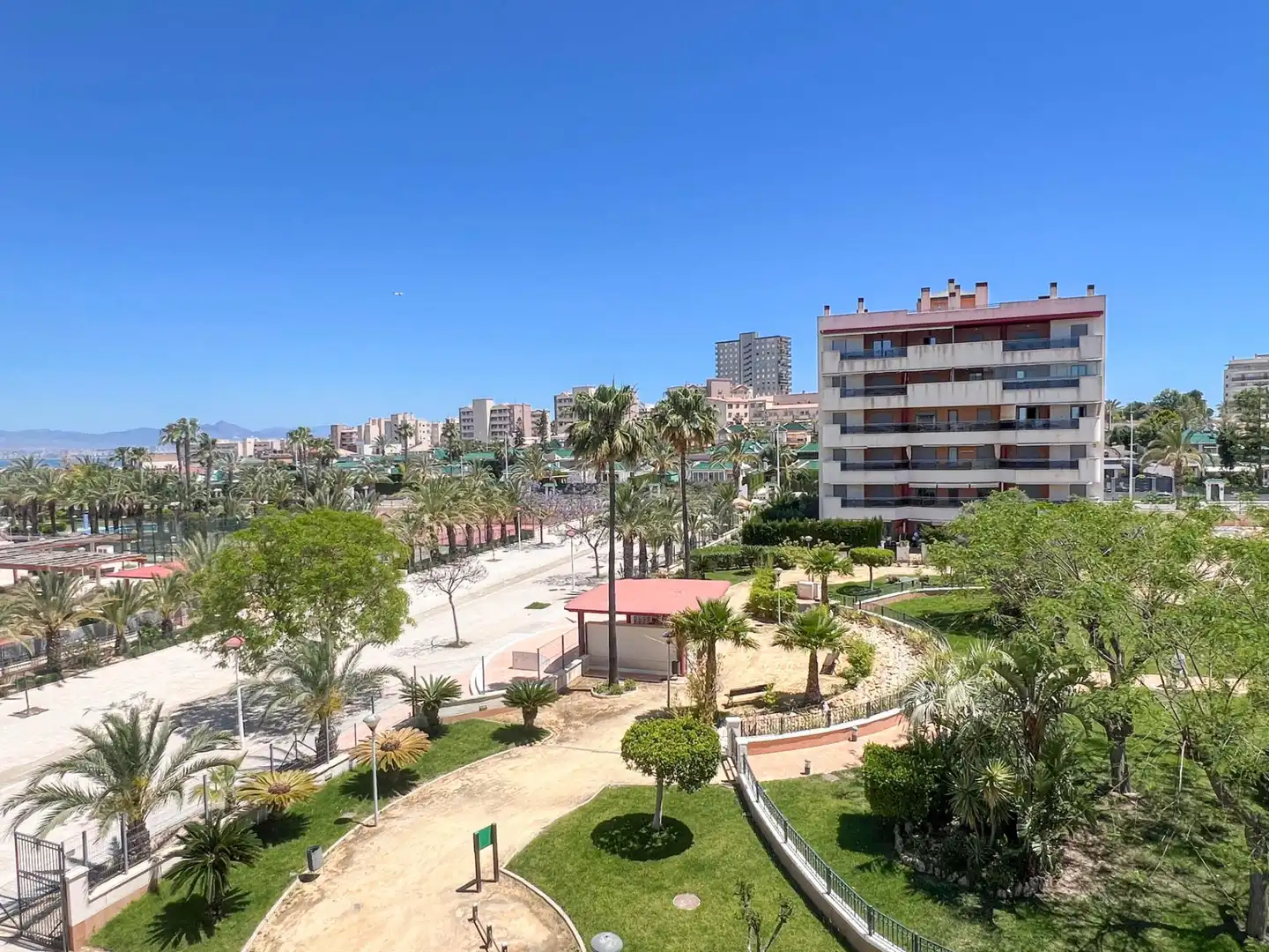 Apartamento con terraza en alquiler en Calle GRAN VIA 17, imagen 55