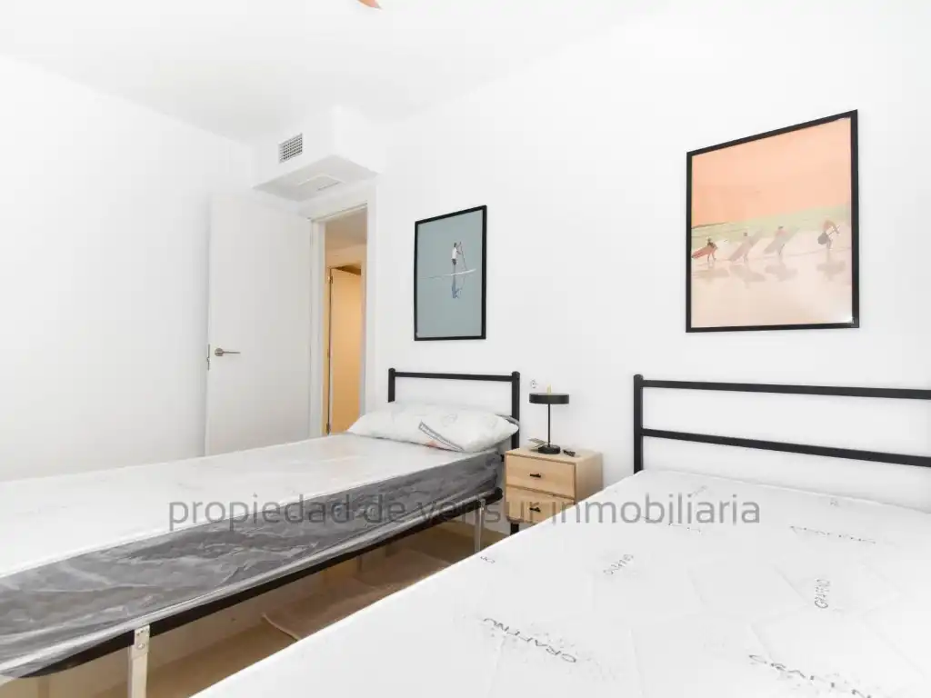 Dormitori de Apartament de lloguer en Águilas amb Balcó