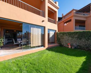 Jardí de Apartament en venda en Estepona amb Jardí privat, Terrassa i Traster