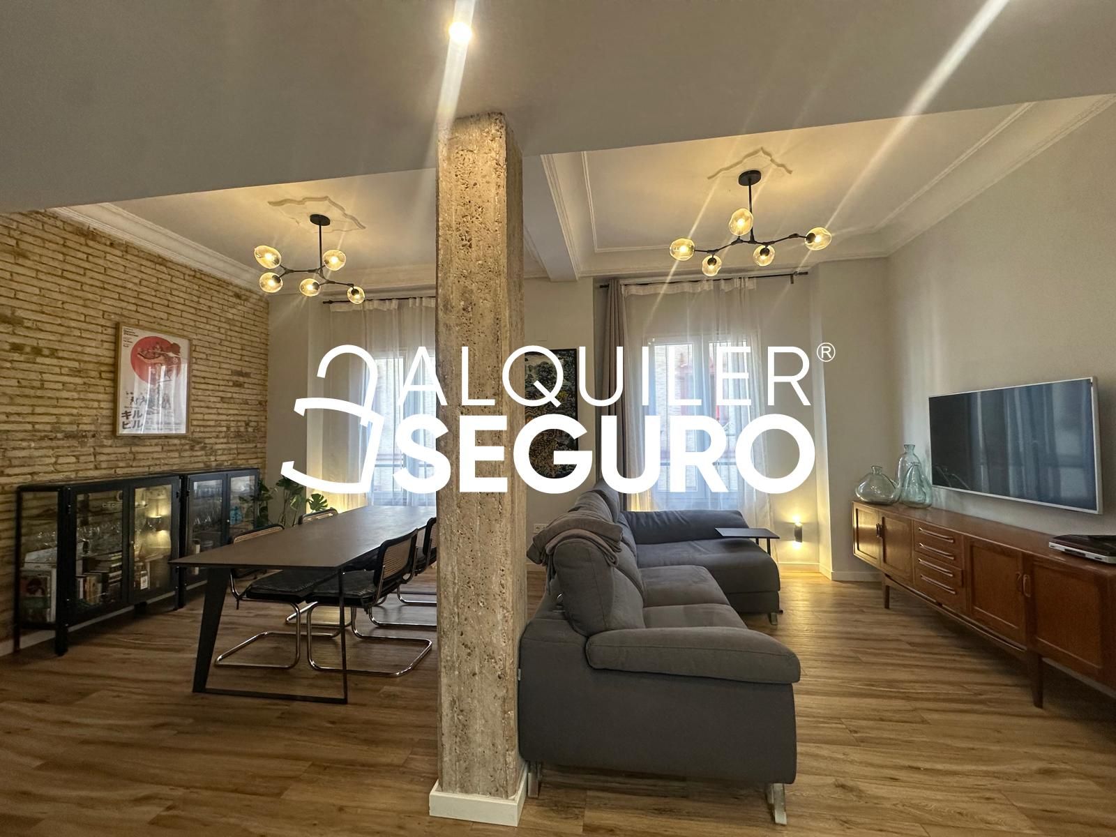 Sala d'estar de Pis de lloguer en  Valencia Capital amb Aire condicionat i Moblat