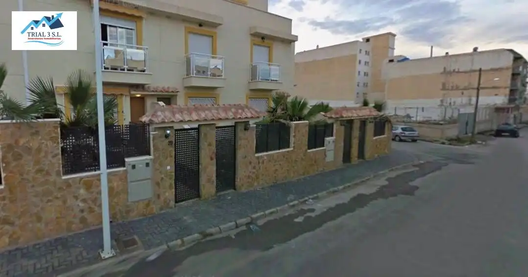 Casa con piscina in vendita a Camino CEMENTERIO DEL