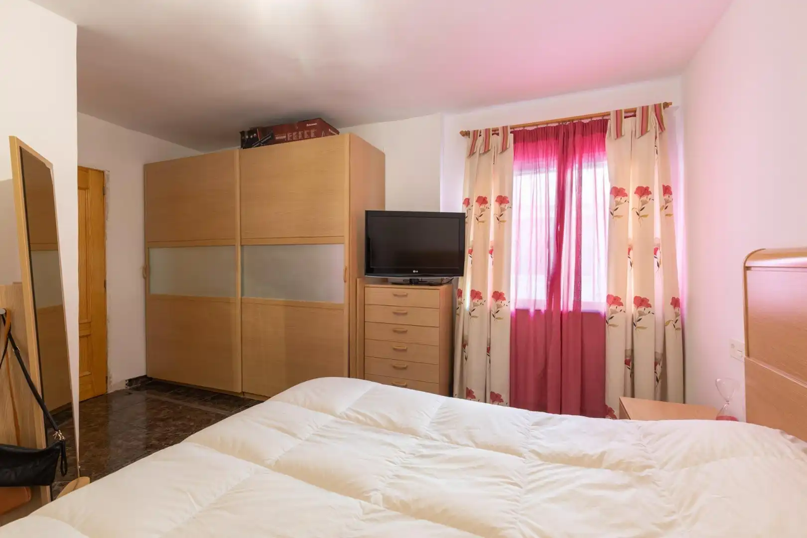 Dormitori de Àtic en venda en Granada amb Terrassa