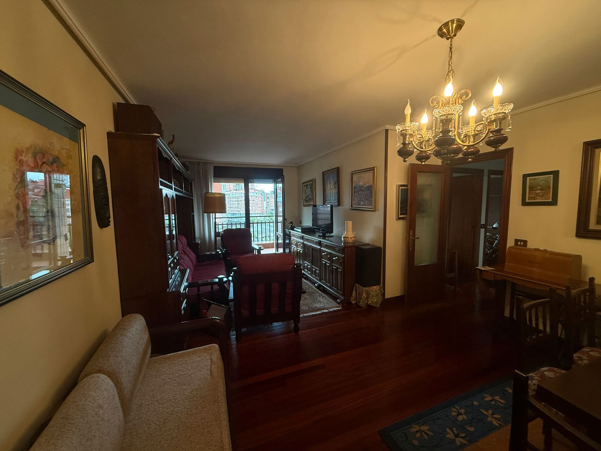Living room of Flat for sale in Bilbao   with Parquet flooring, Storage room and Furnished