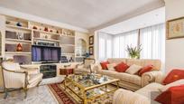 Living room of Flat for sale in  Madrid Capital  with Air Conditioner, Heating and Storage room