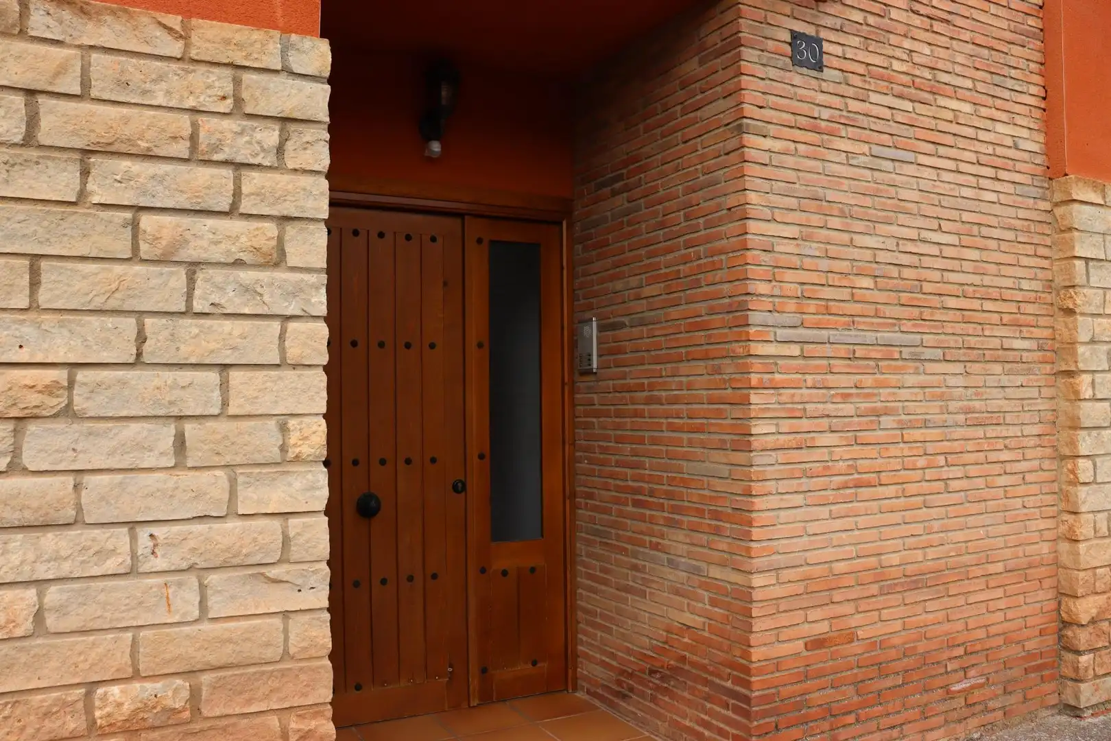 Piso en venta en Camarena de la Sierra con Calefacción, Trastero y Amueblado