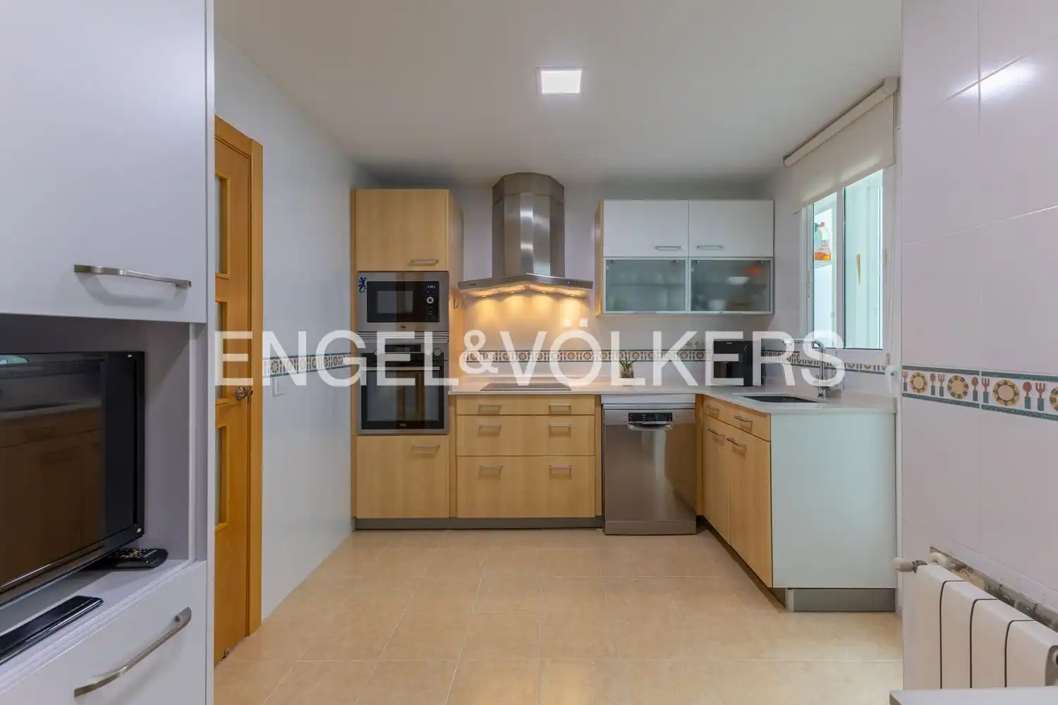 Kitchen of Flat for sale in Valencia  with Air Conditioner and Heating