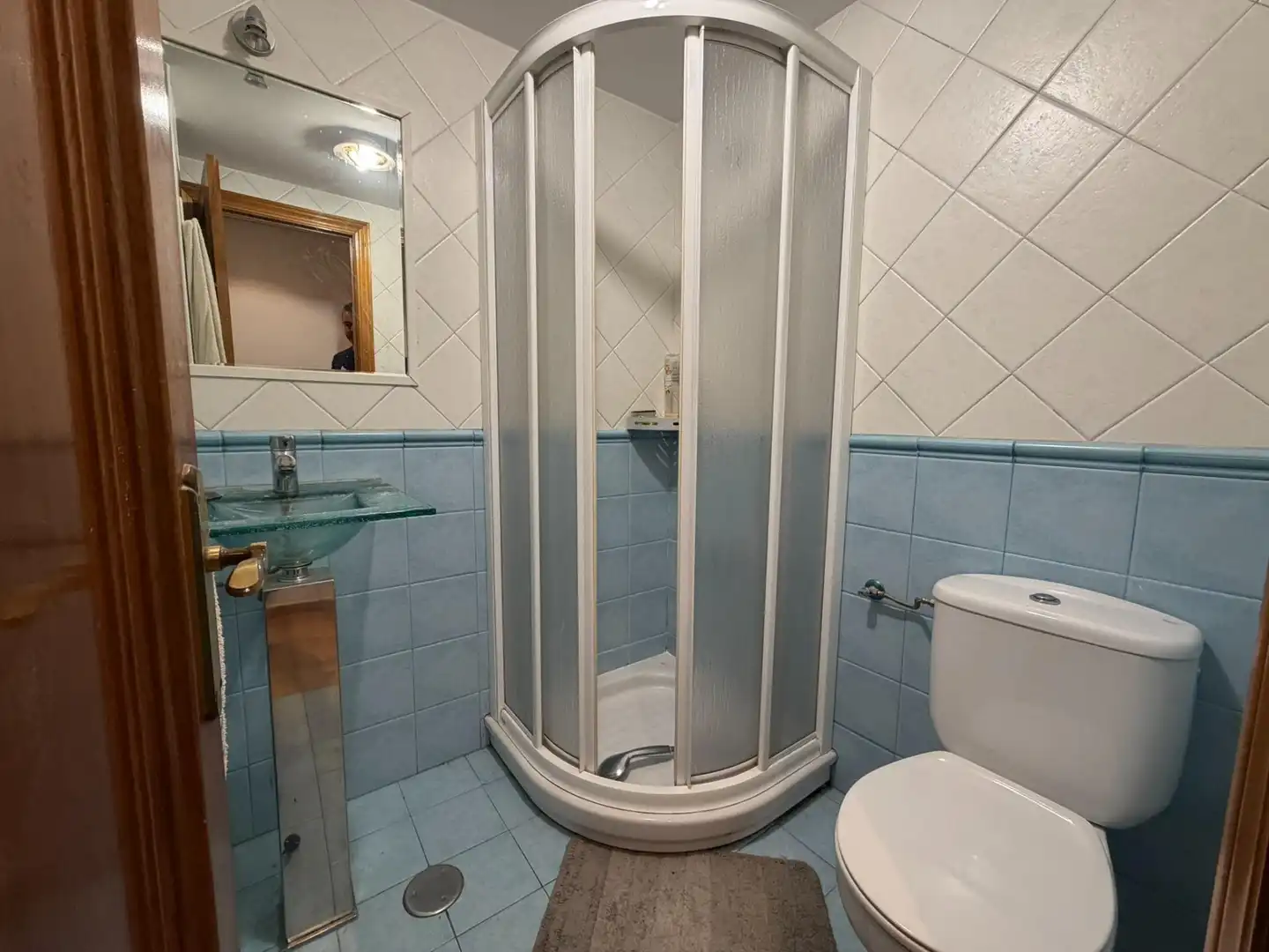 Bany de Pis en venda en Ponferrada amb Moblat i Balcó