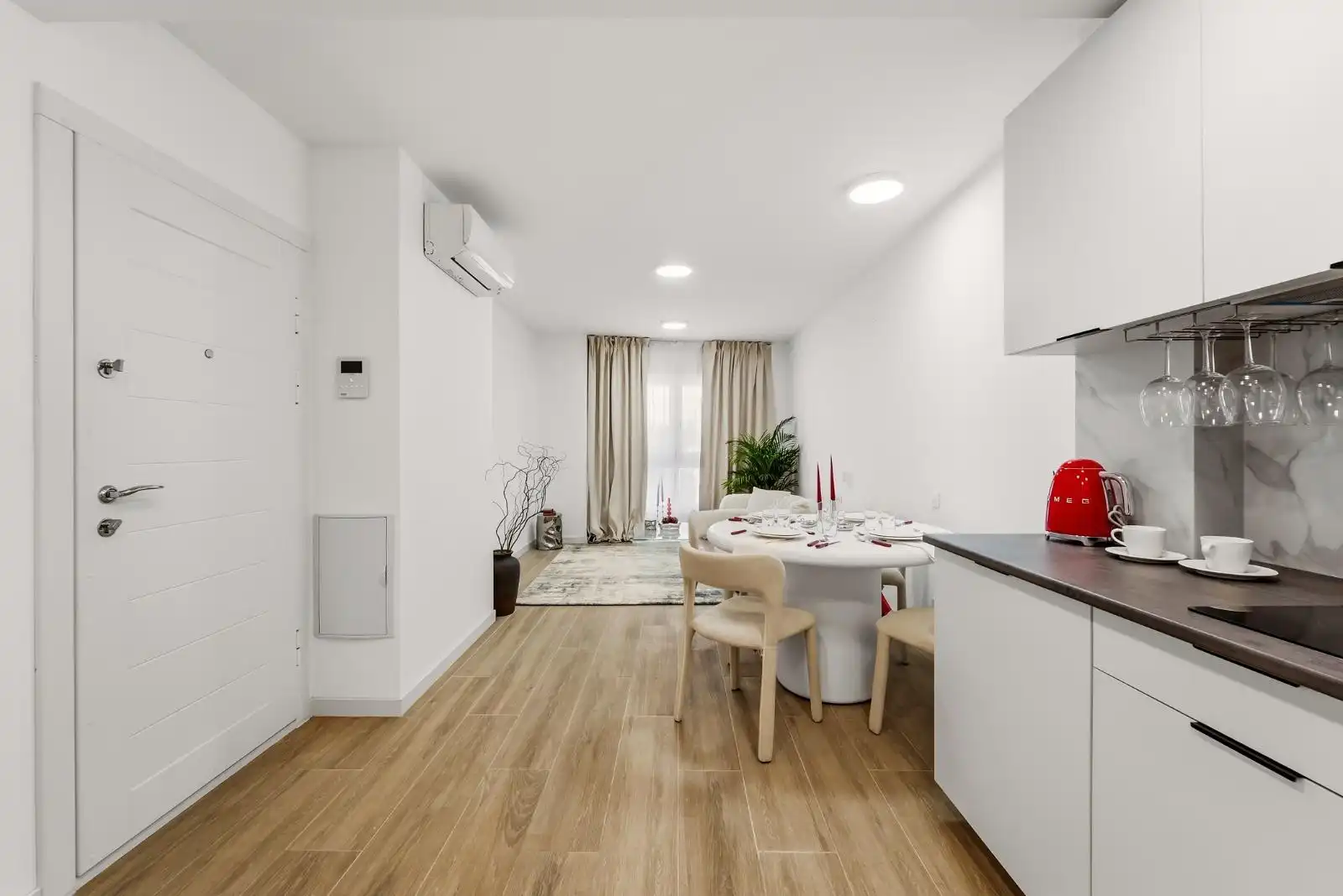 Comedor de Edificio en venta en Alicante / Alacant