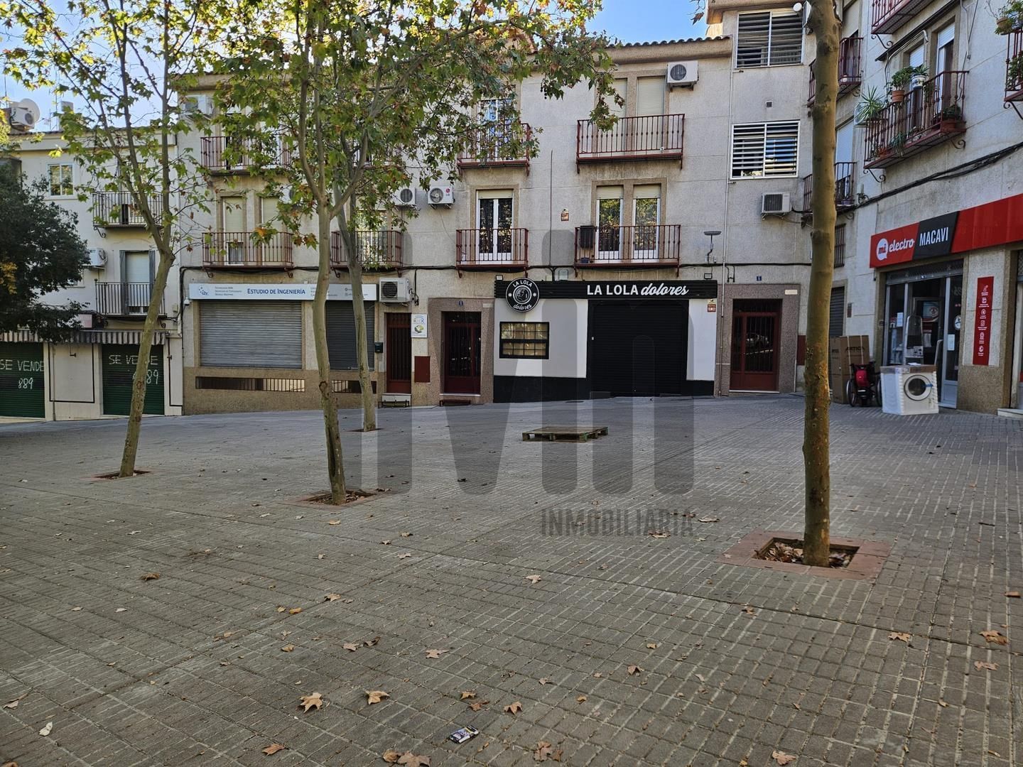 Vista exterior de Local en venda en  Jaén Capital amb Aire condicionat