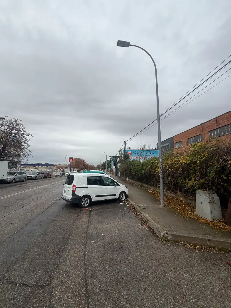Parking de Nave industrial en venta en San Fernando de Henares con Alarma