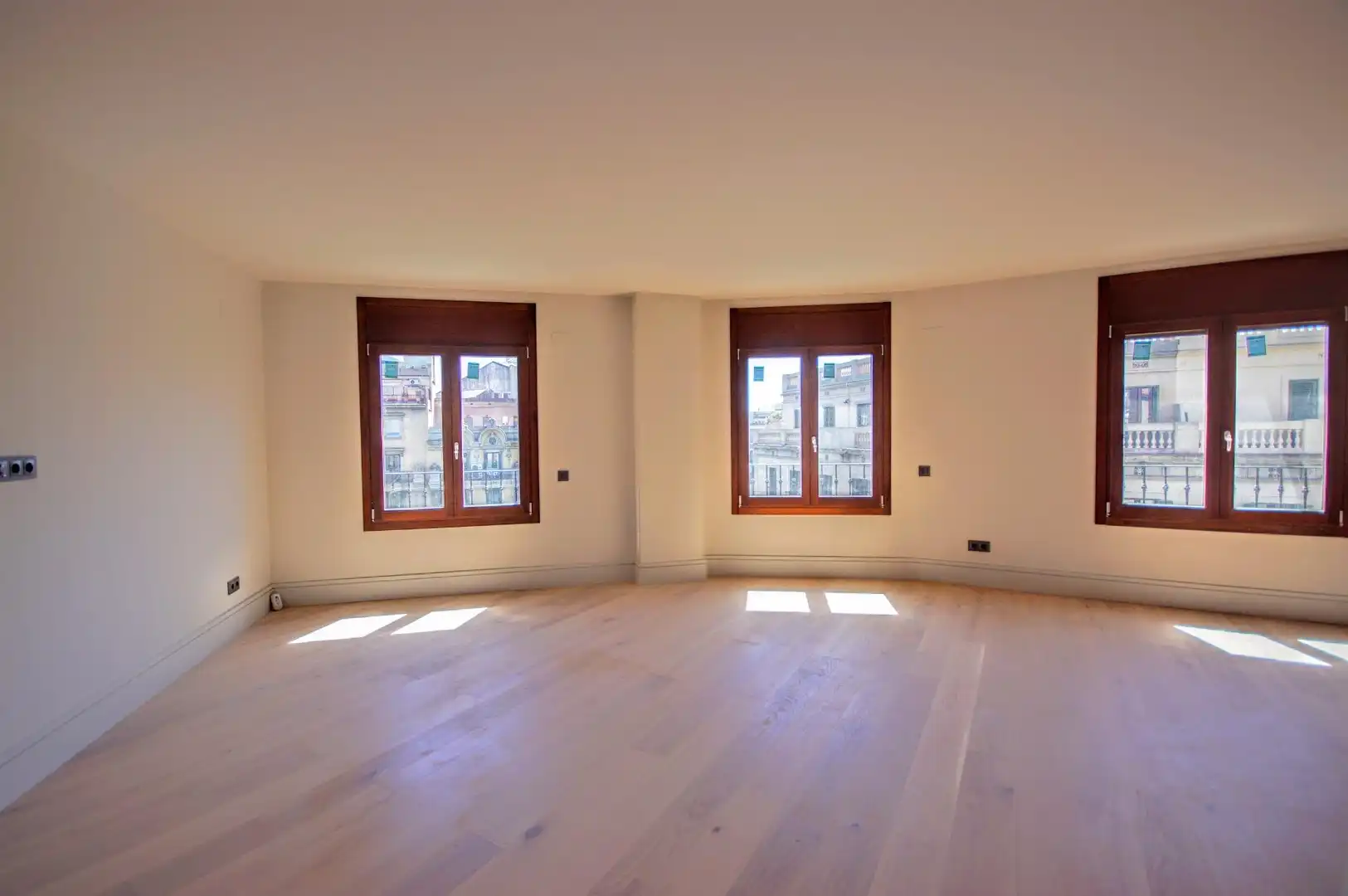 Living room of Flat for sale in Barcelona  with Air Conditioner, Heating and Parquet flooring