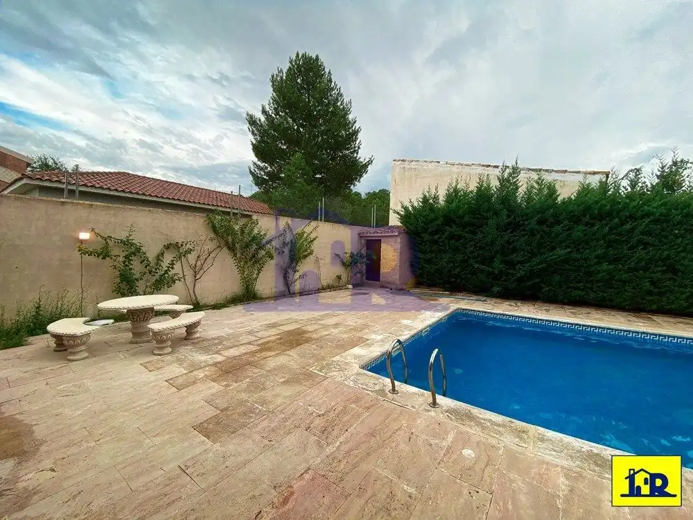 Swimming pool of Houses for sale in Arcas del Villar  with Air Conditioner, Heating and Terrace