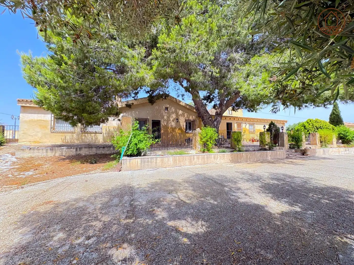 Villa con piscina in vendita a Avenida DISEMINADOS