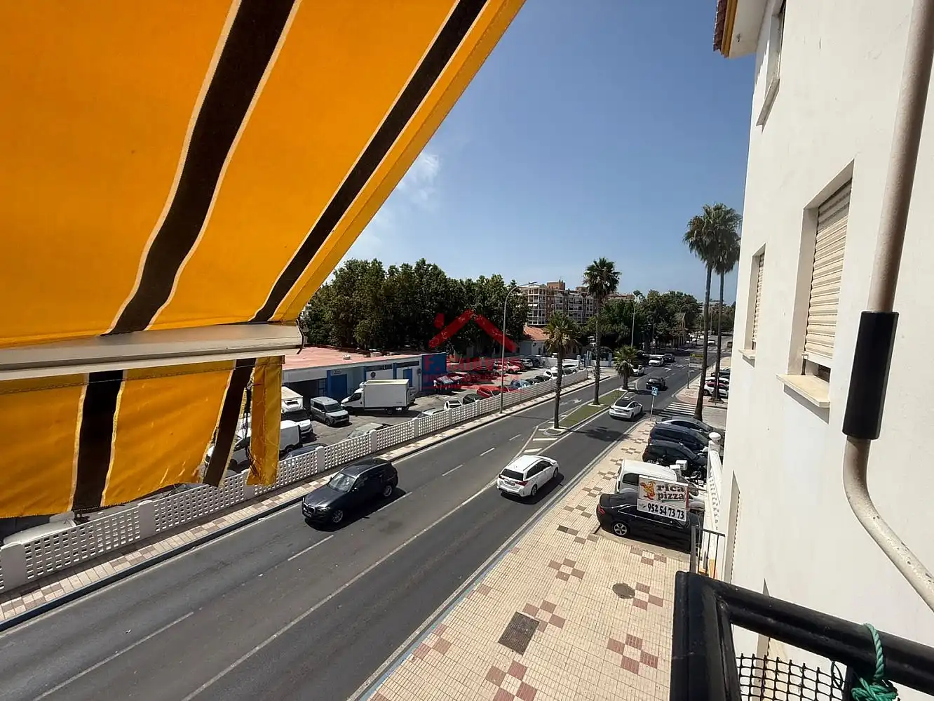 Vista exterior de Apartament en venda en Vélez-Málaga amb Terrassa i Forn
