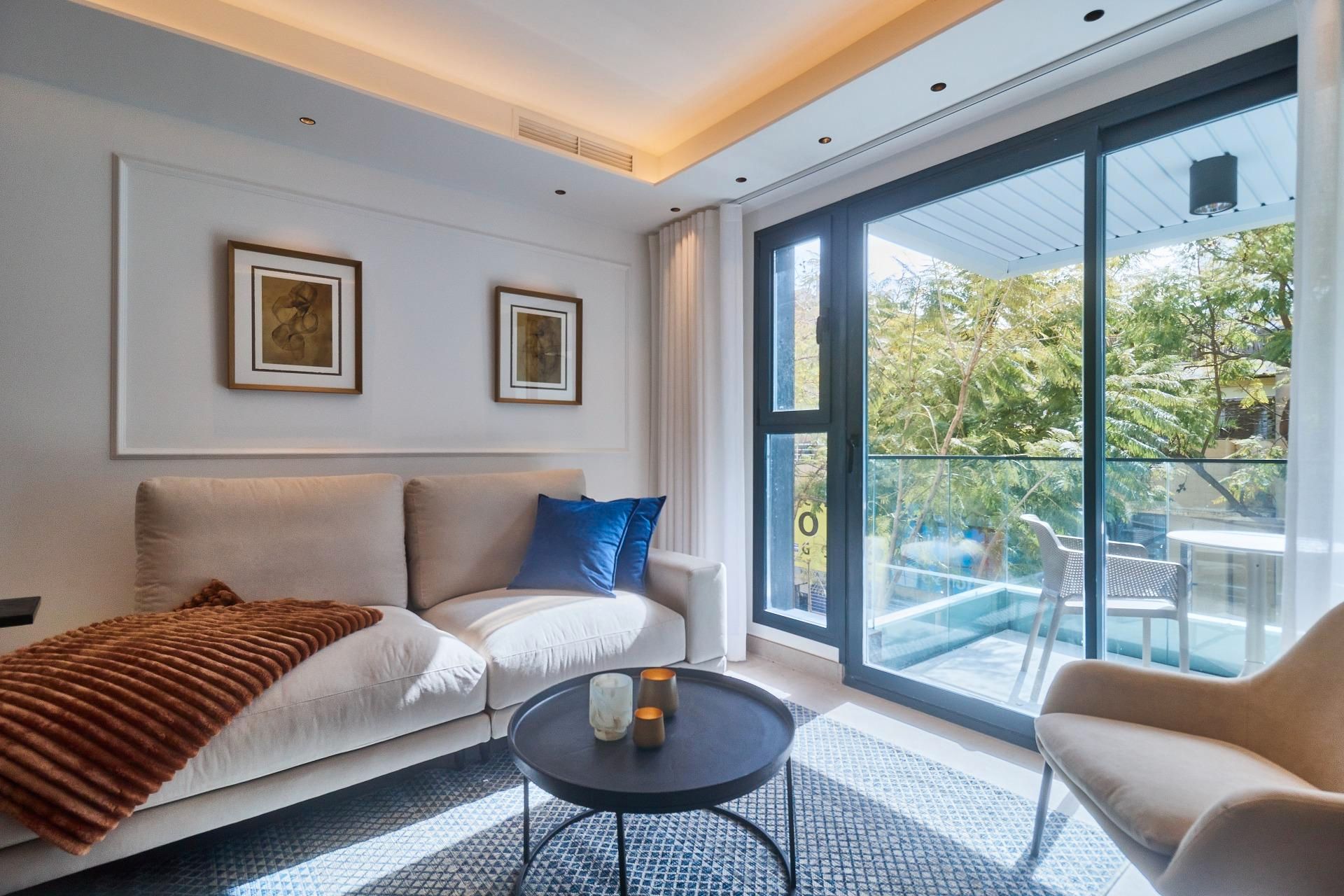 Piso en venta en Avenida Condes de San Isidro, 14, Puerto Deportivo