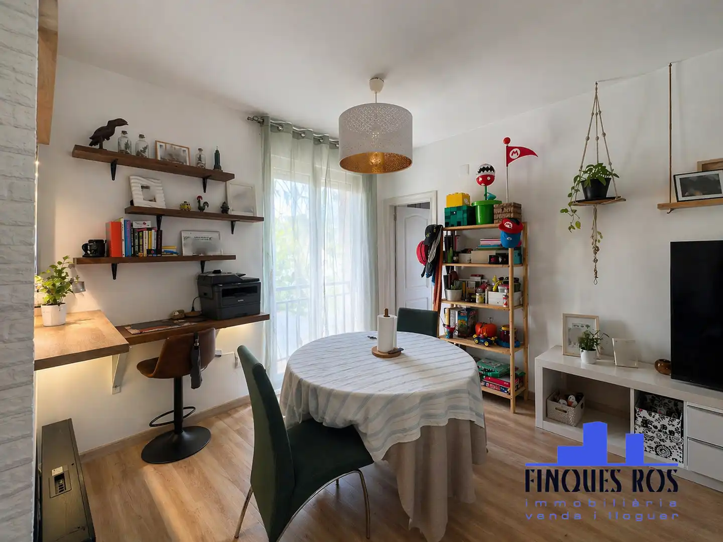 Esszimmer von Einfamilien-Reihenhaus zum Verkauf in Vinaròs mit Klimaanlage, Heizung und Terrasse