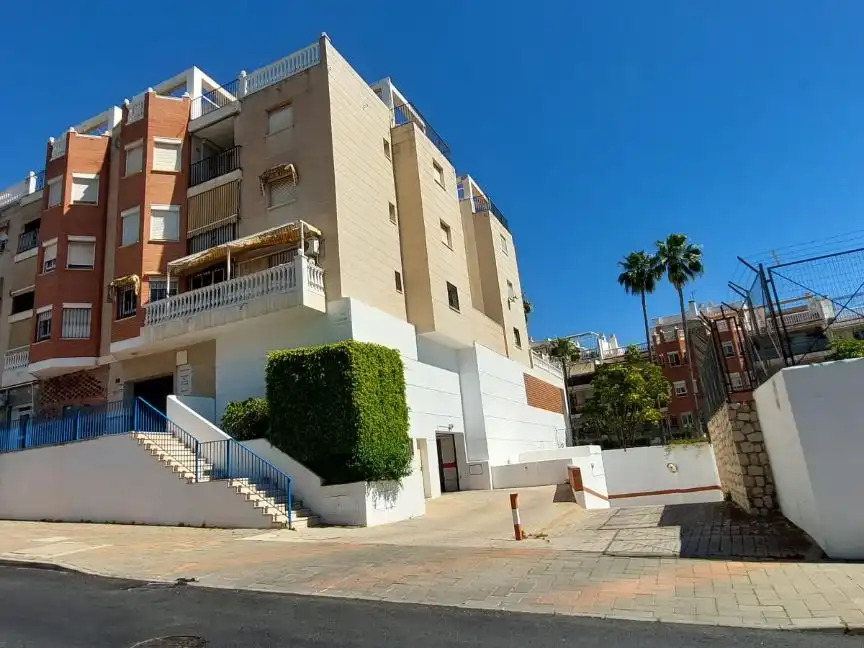 Exterior view of Garage for rent in Bailén - Miraflores