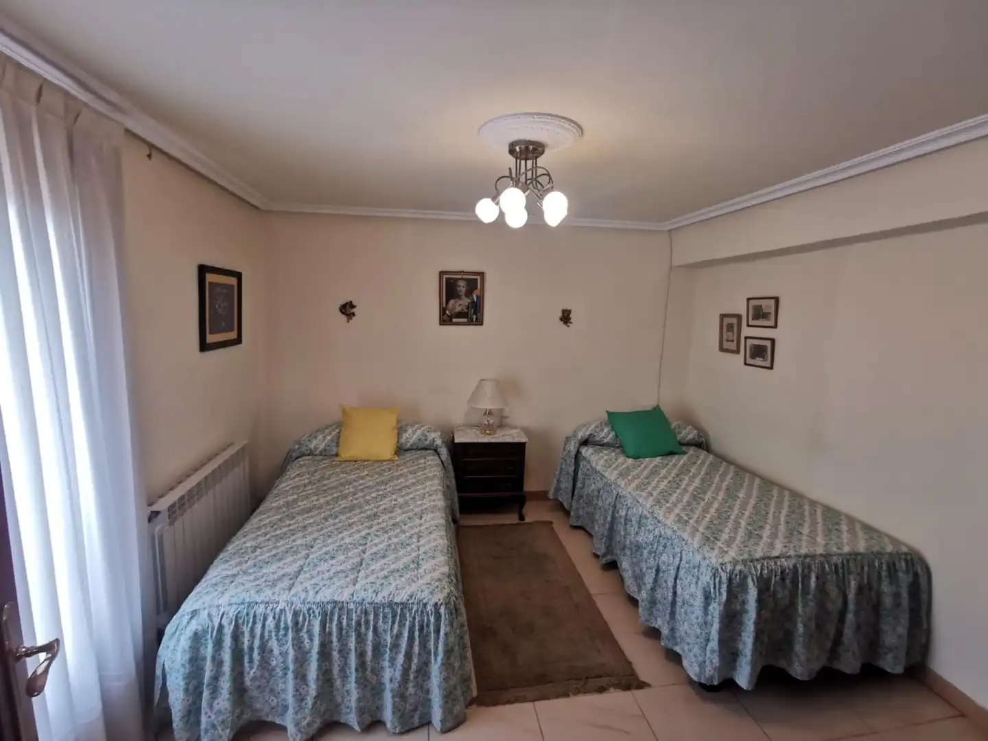 Dormitori de Casa o xalet en venda en Entrena amb Calefacció, Terrassa i Traster