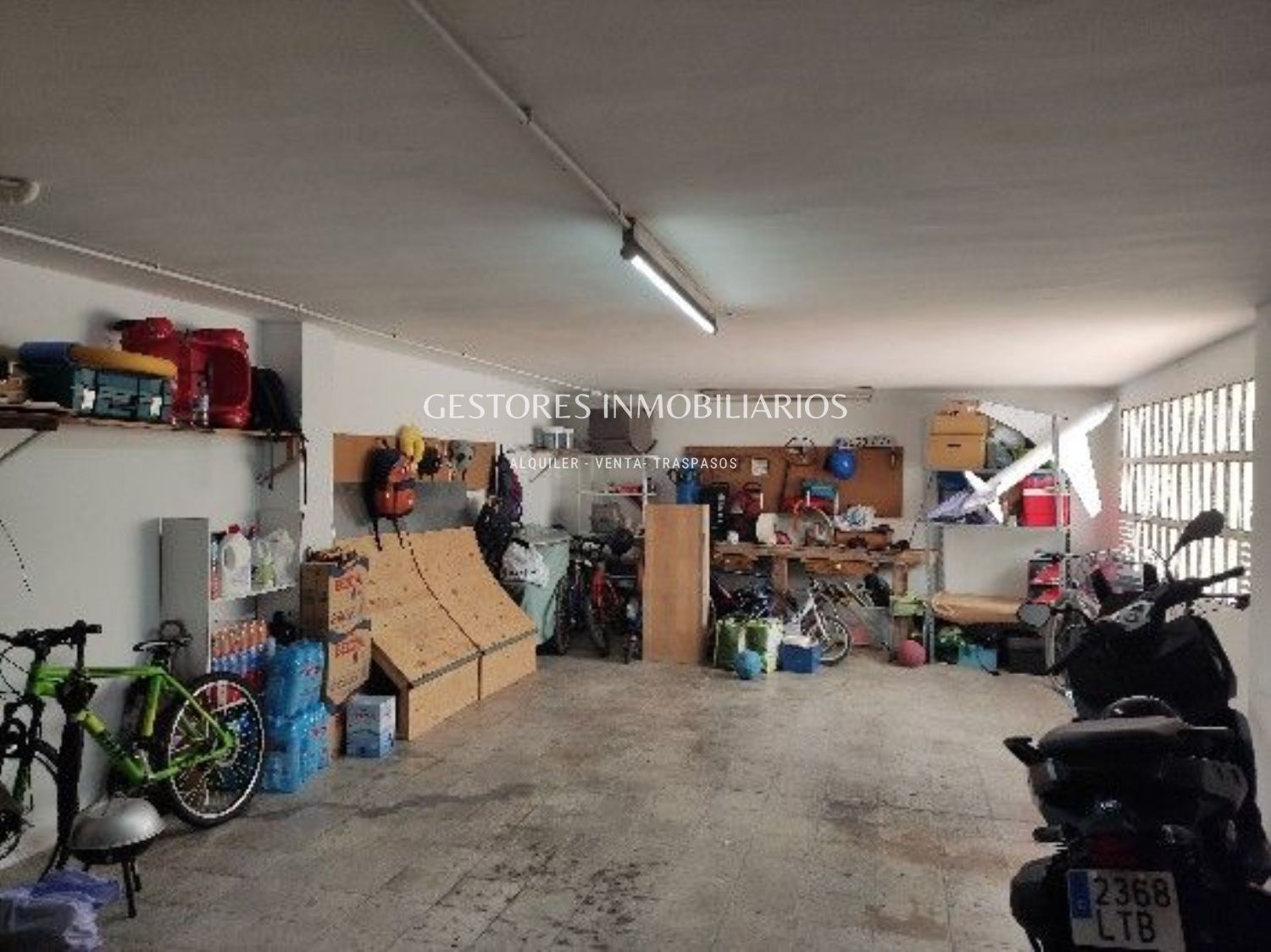 Garage for sale in Eixample