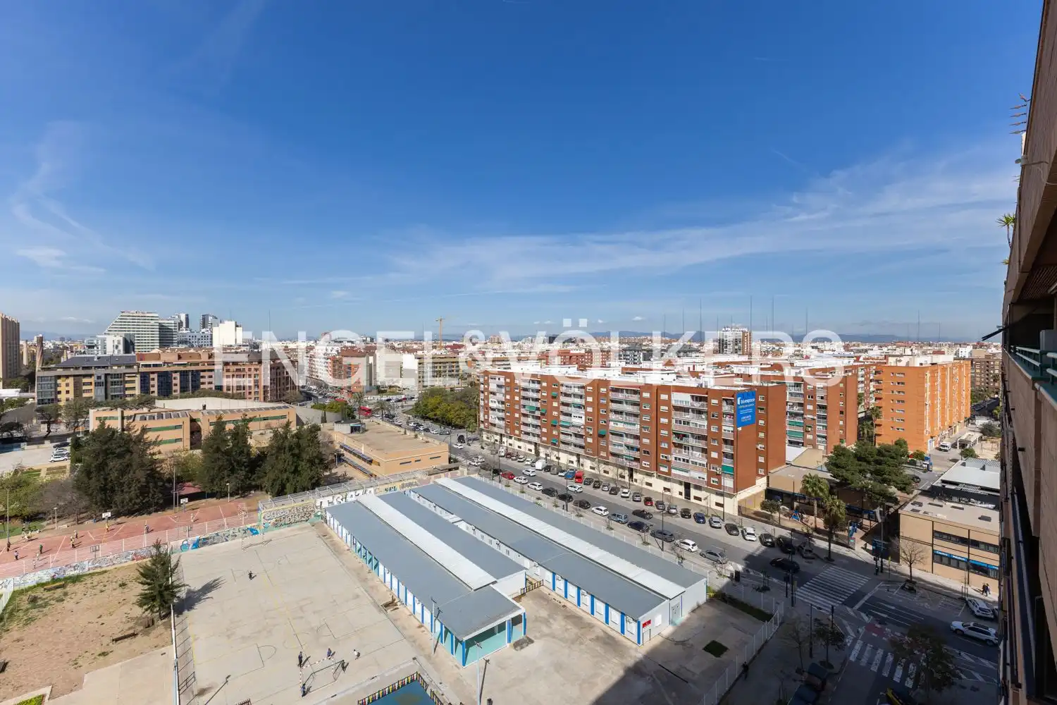 Außenansicht von Wohnung zum Verkauf in Valencia mit Klimaanlage, Heizung und Terrasse