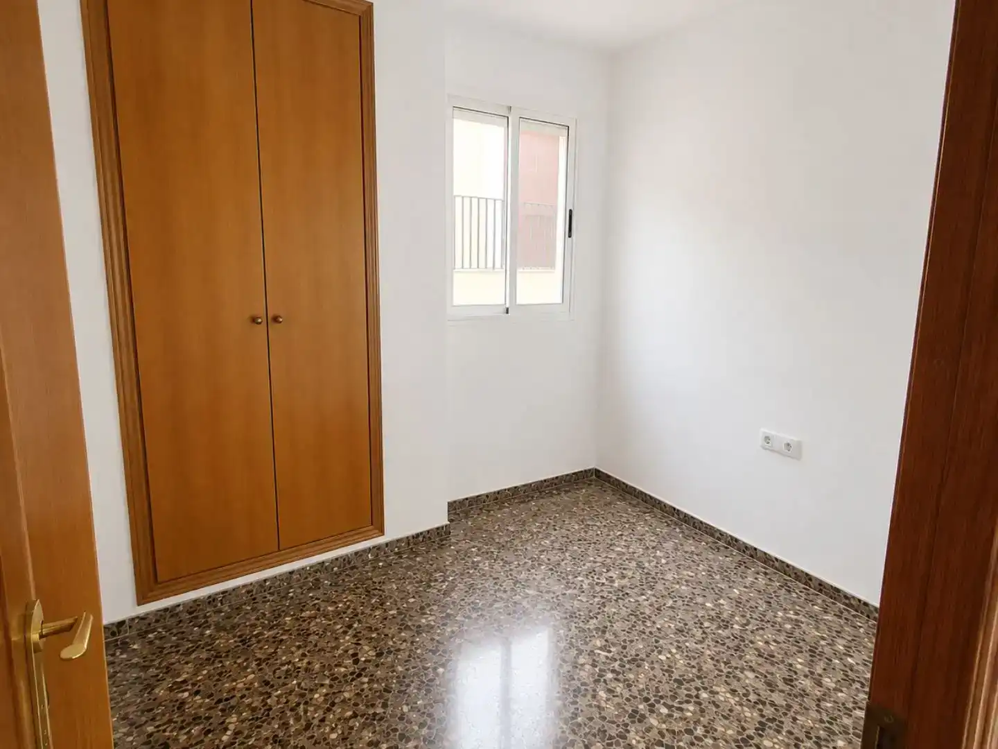 Bedroom of Flat for rent in  Valencia Capital  with Air Conditioner and Balcony
