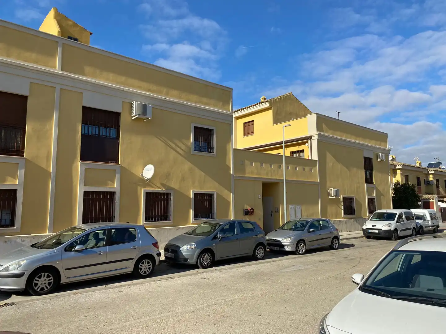 Casa adosada en venta en C/ Albahaca, Mairena del Alcor