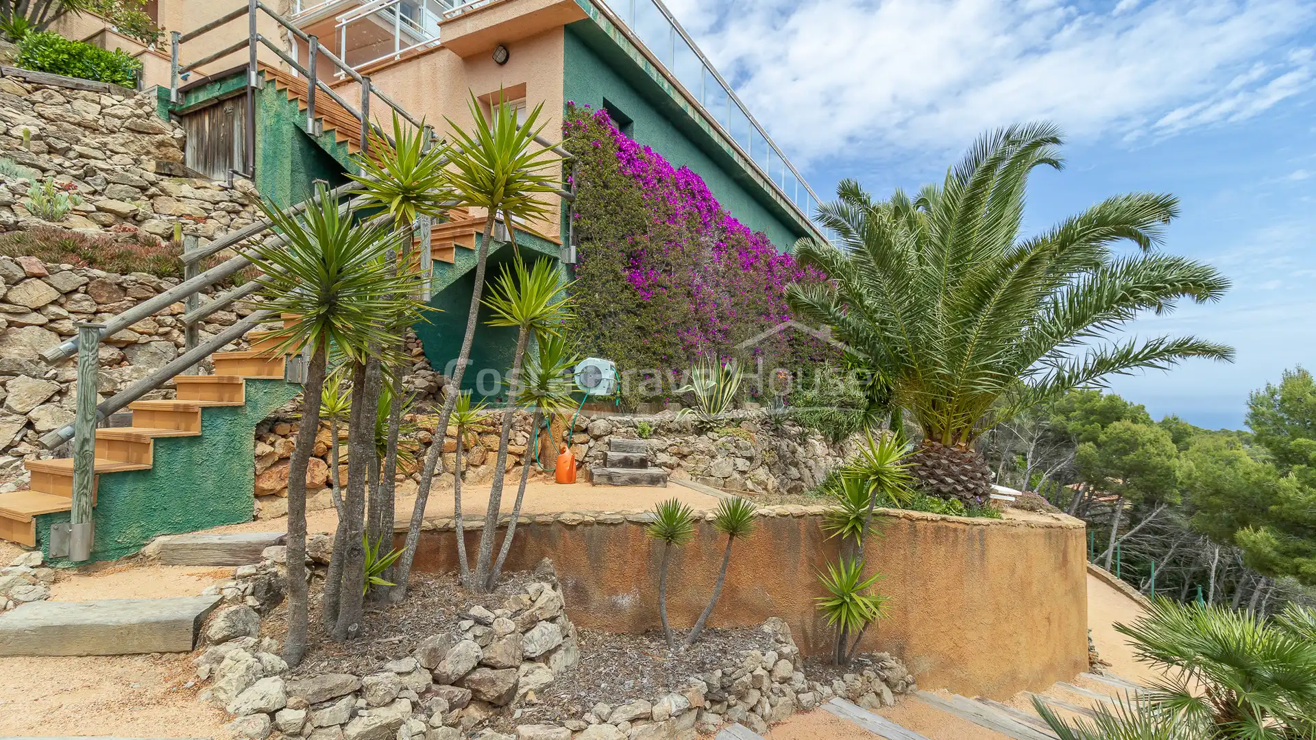 Vista exterior de Casa o xalet en venda en Begur amb Calefacció, Jardí privat i Terrassa