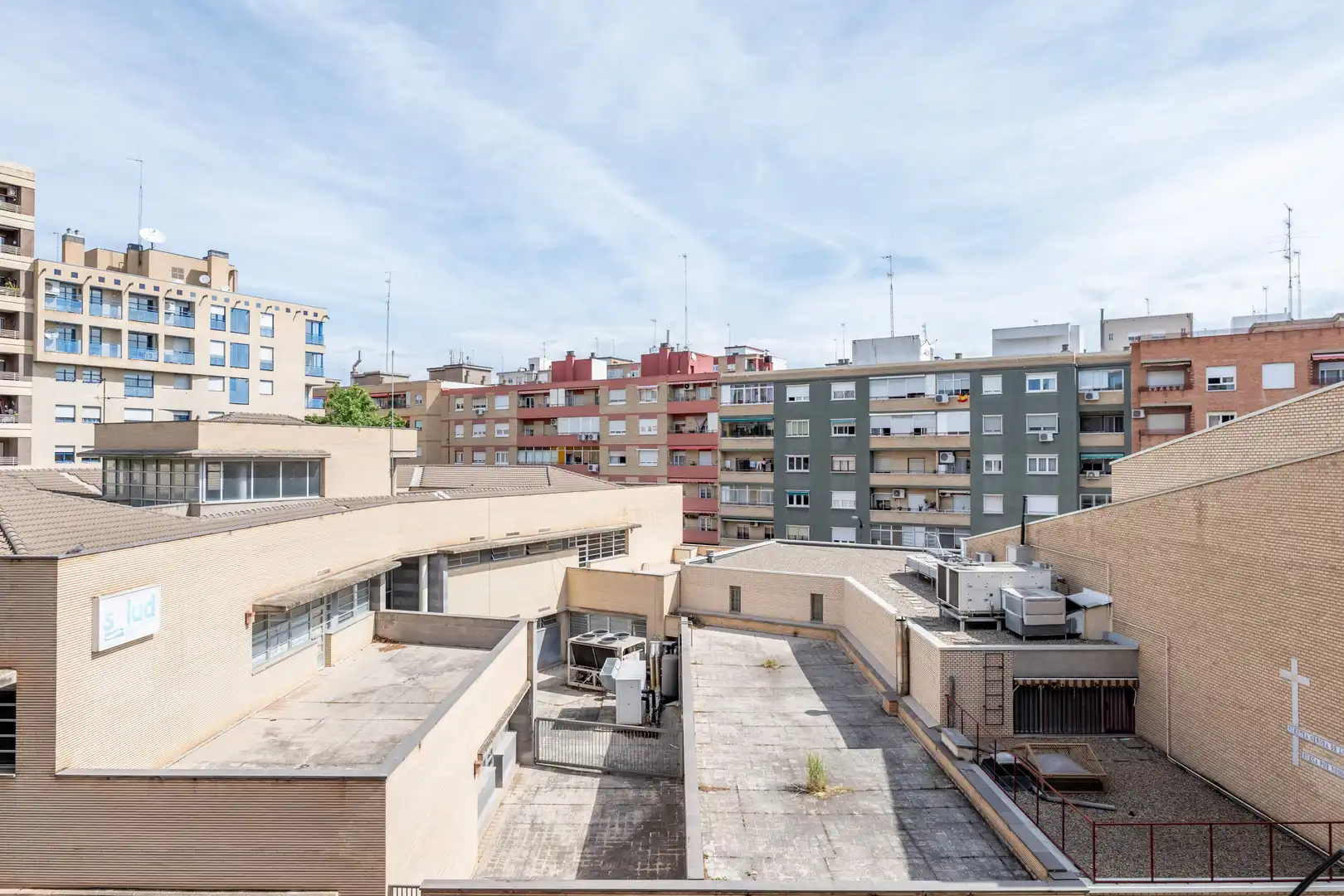 Exterior view of Flat for sale in Zaragoza  with Heating, Terrace and Balcony