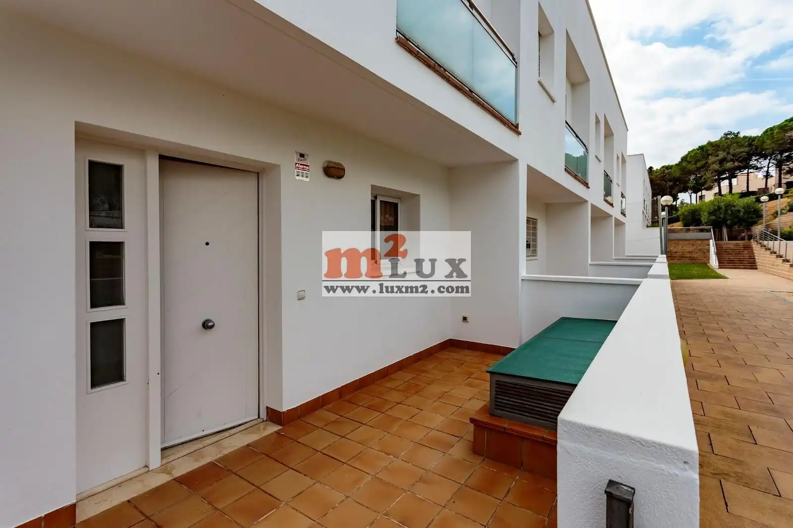 Terraced house with pool for sale in Avinguda Sa Boadella, imagen 3