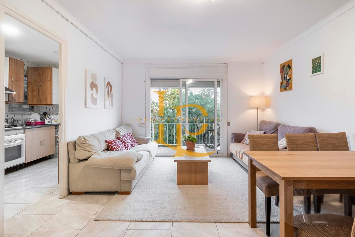 Exterior view of Flat for sale in Rubí  with Air Conditioner, Heating and Terrace