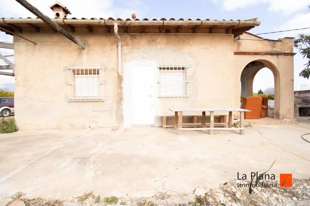 Vista exterior de Finca rústica en venda en Santa Bàrbara amb Aire condicionat, Piscina i Moblat