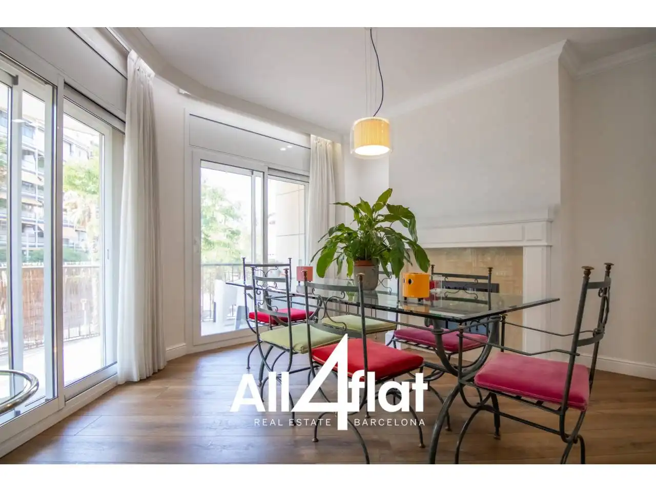 Dining room of Flat for sale in Barcelona  with Air Conditioner, Heating and Parquet flooring