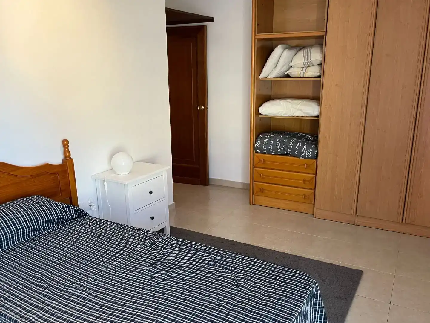 Habitación de Piso de alquiler en Huesca con Amueblado y Balcón