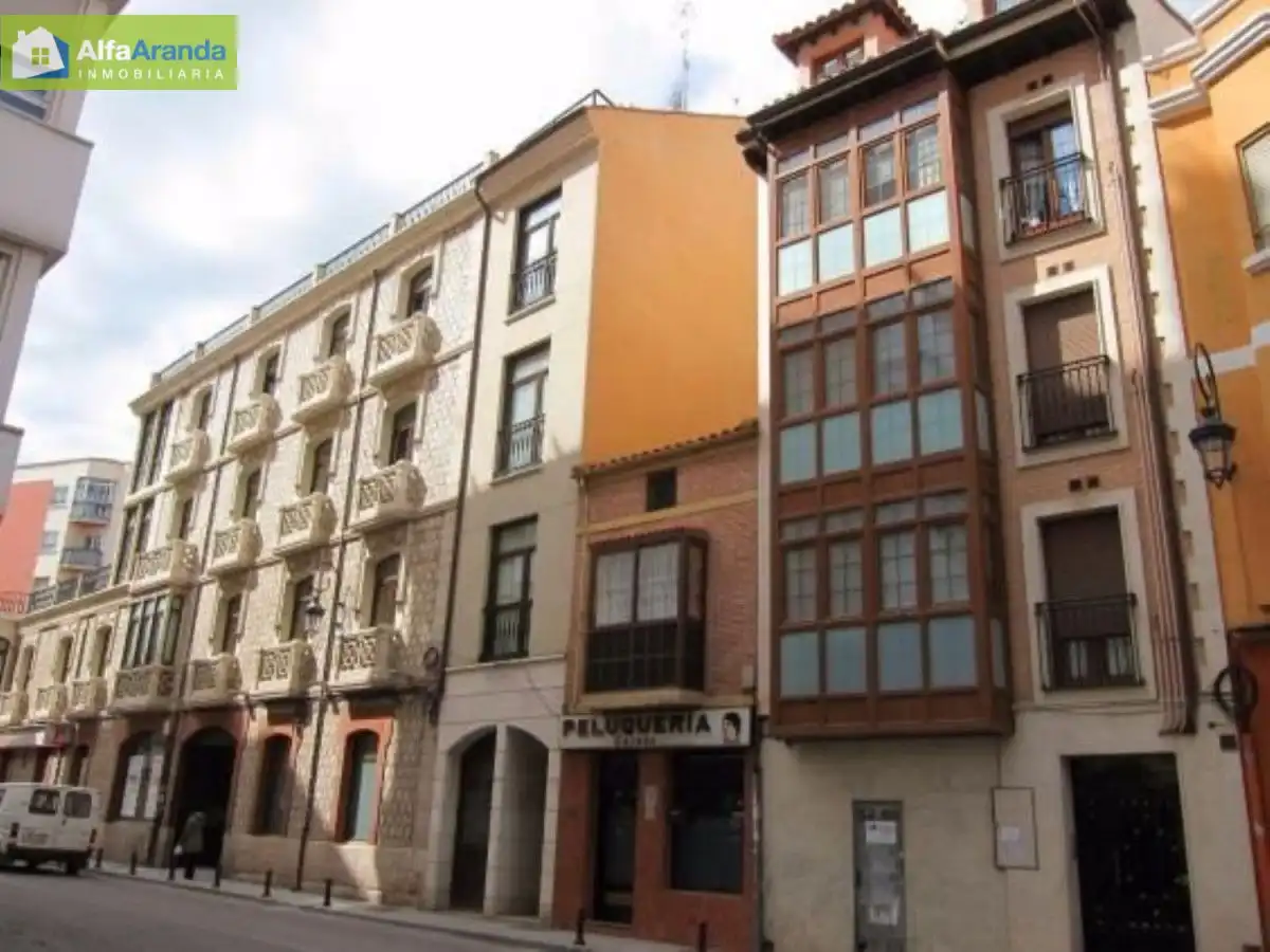 Vista exterior de Local de lloguer en Aranda de Duero