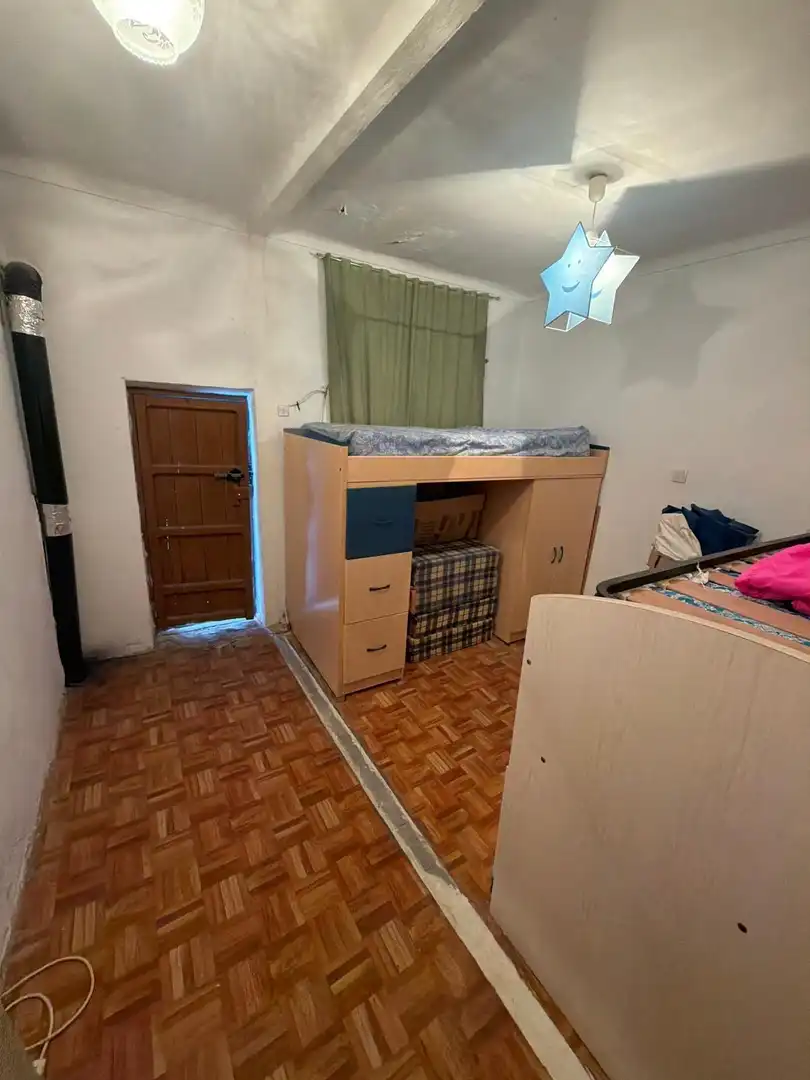 Dormitori de Casa o xalet en venda en El Coronil