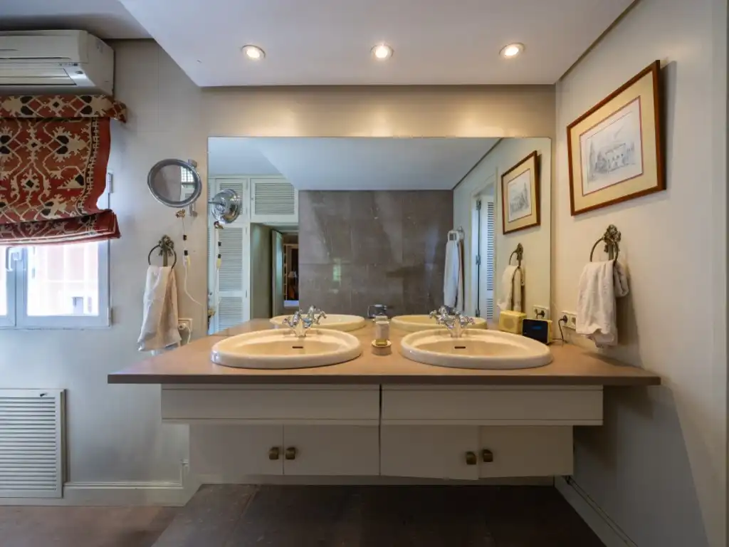 Baño de Casa o chalet en venta en Madrid con Balcón