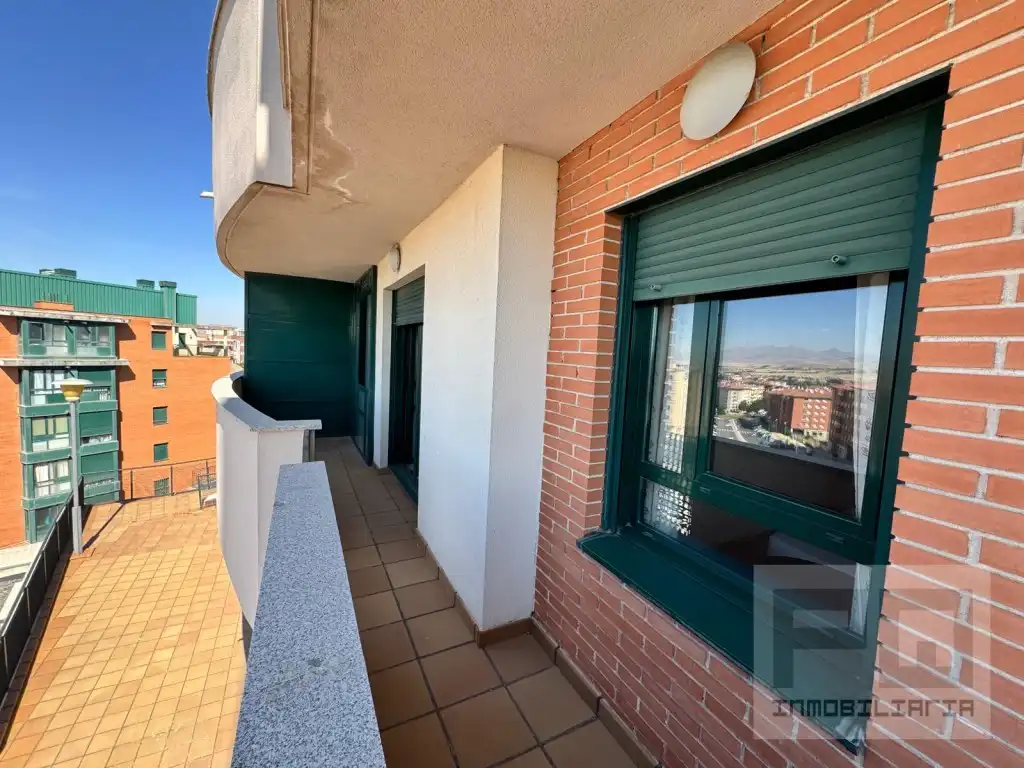 Terraza de Piso en venta en Ávila