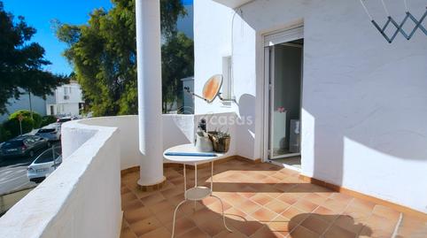 Foto 2 de Apartament en venda a Avenida Juan Luis Peralta, 38, Rancho Domingo - La Hacienda, Málaga