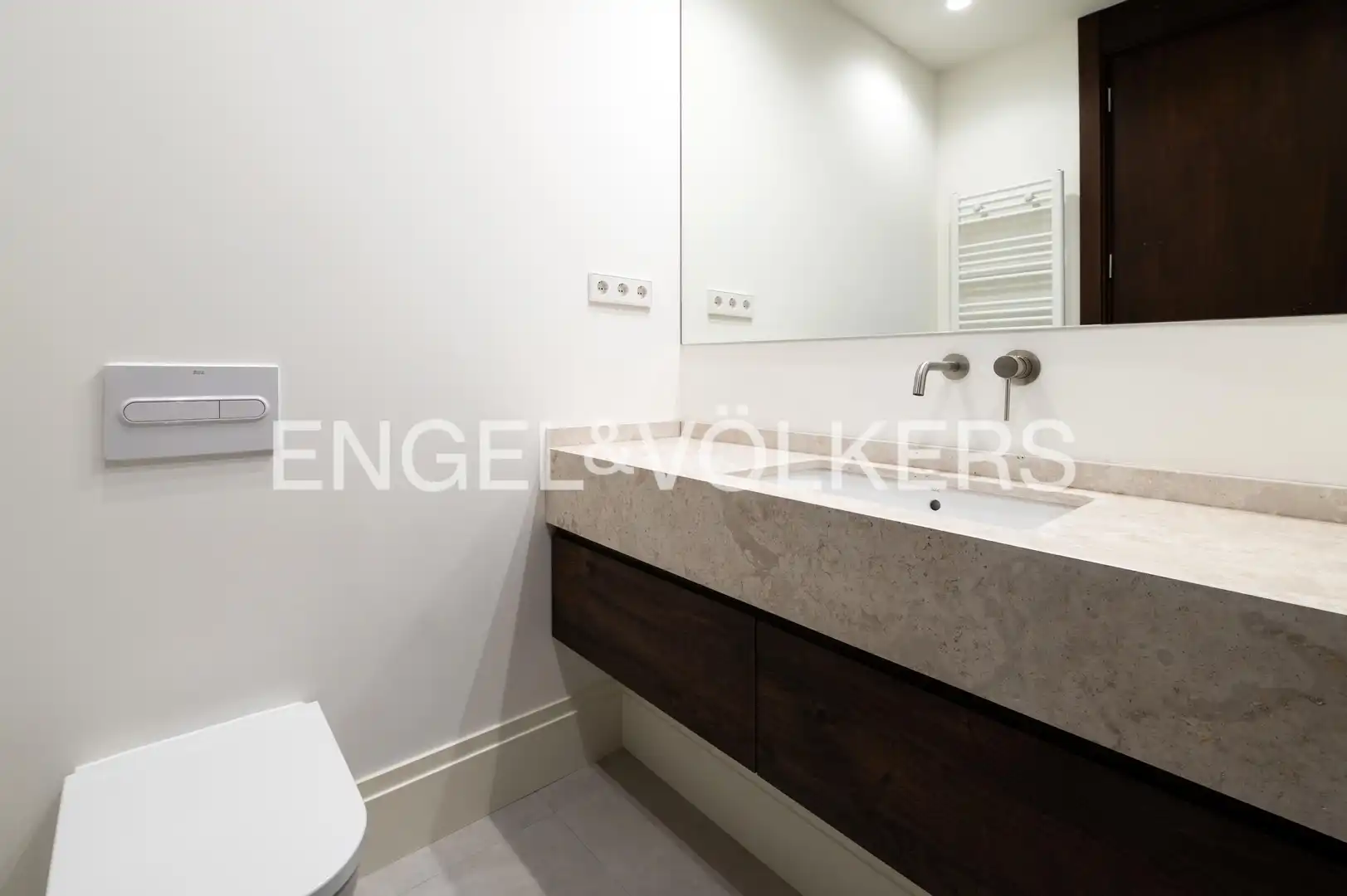 Baño de Piso en venta en Madrid con Aire acondicionado, Calefacción y Trastero