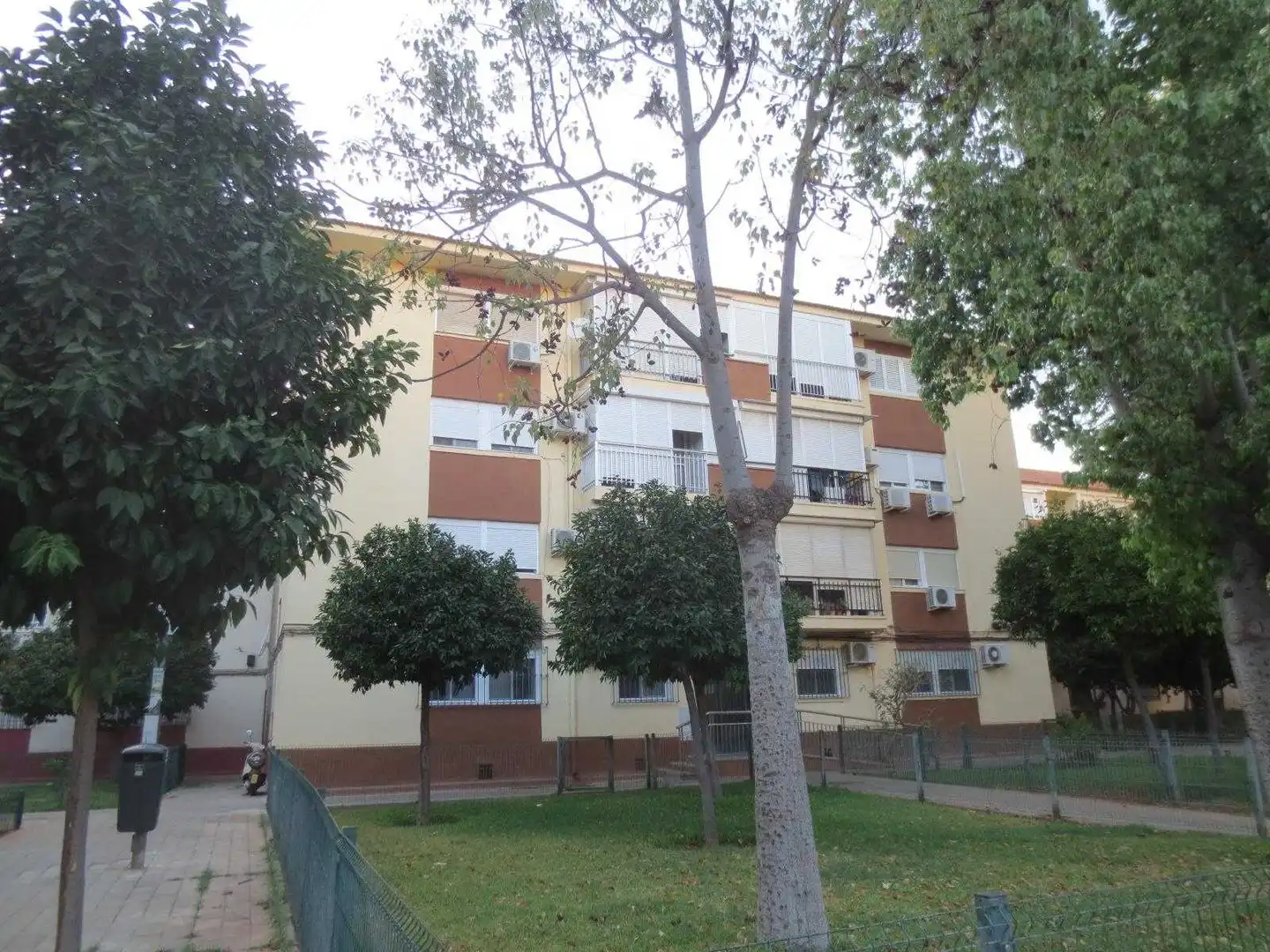 Vista exterior de Pis en venda en Sevilla