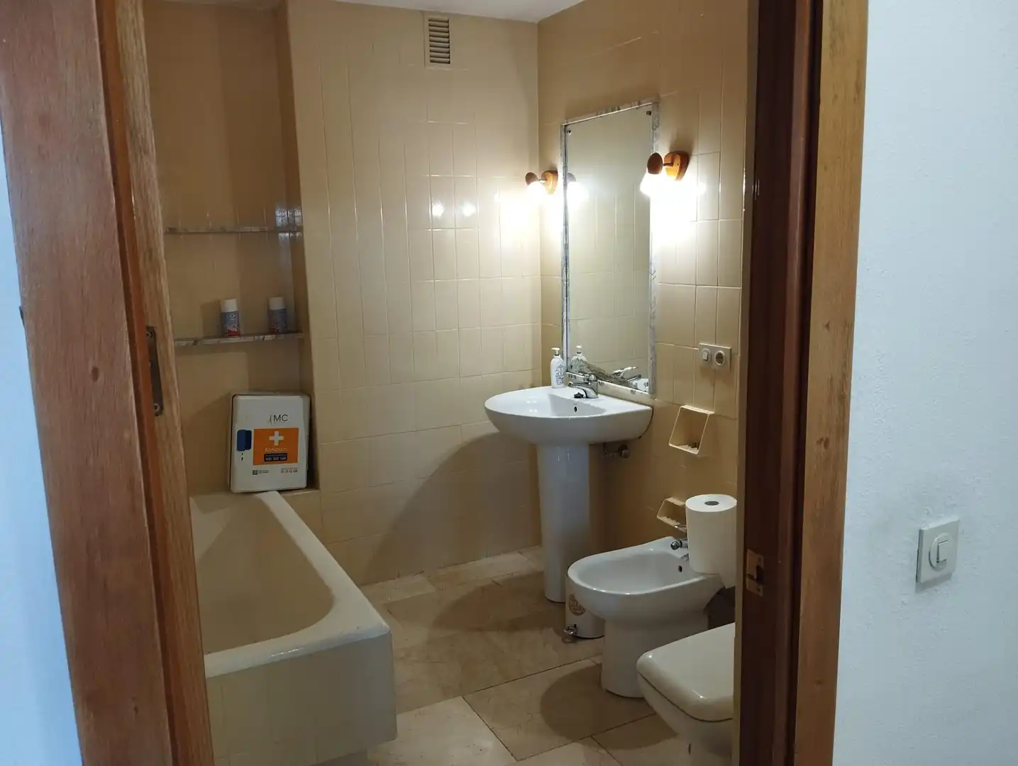 Badezimmer von Wohnung zur Miete in Granada mit Heizung, Terrasse und Balkon