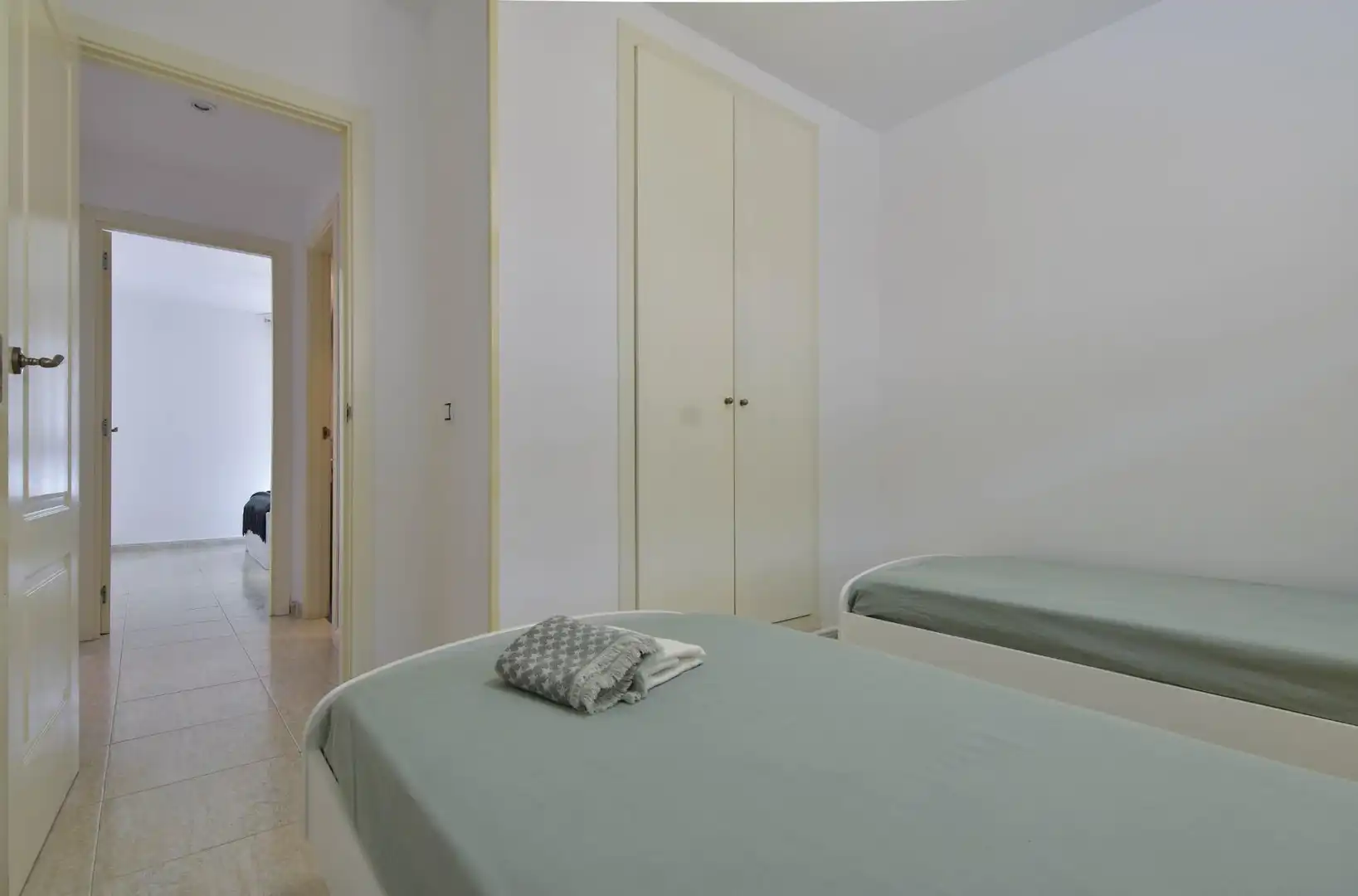 Habitación de Piso de alquiler en Puçol con Aire acondicionado, Jardín privado y Terraza