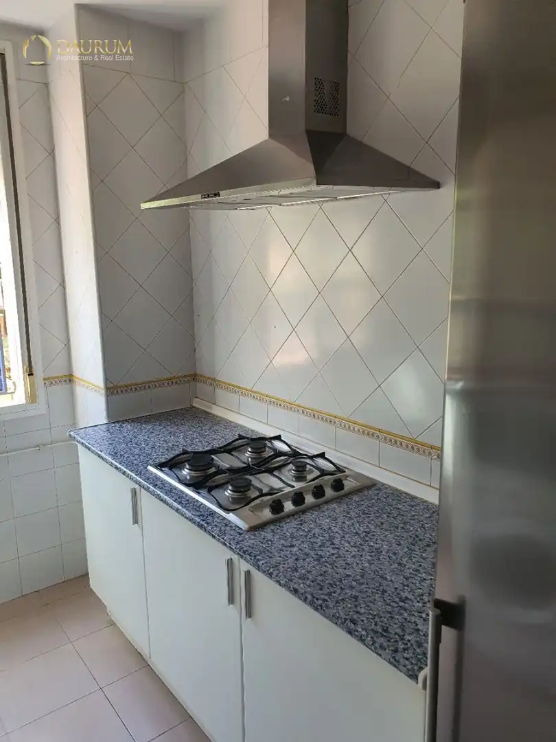 Küche von Wohnung zum Verkauf in Mairena del Aljarafe mit Klimaanlage, Heizung und Abstellraum