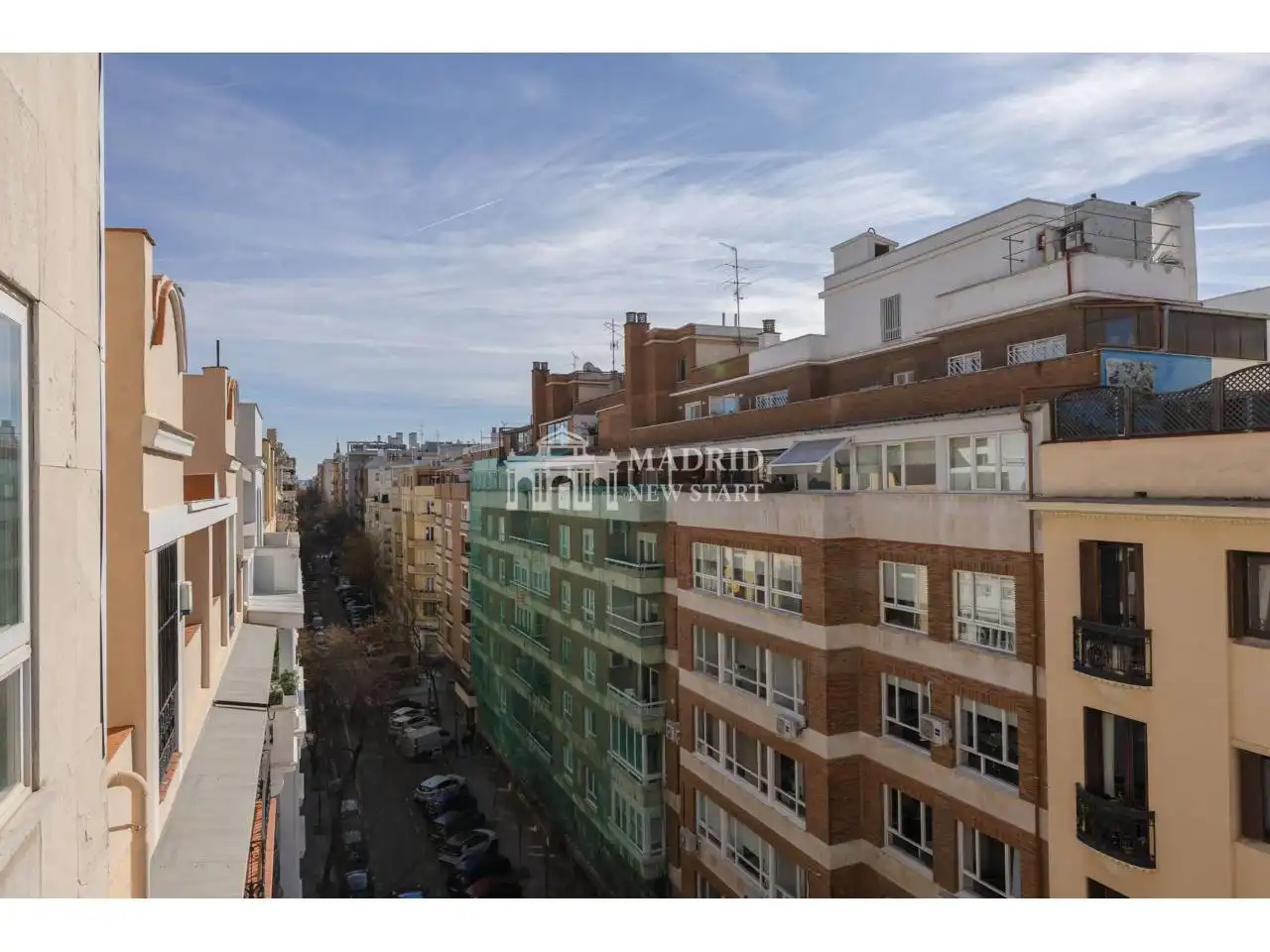 Außenansicht von Wohnung zum Verkauf in Madrid mit Klimaanlage und Heizung