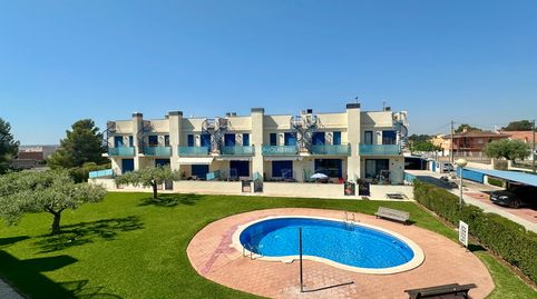 Foto 4 de Casa adosada en venda a Avinguda Rafael de Llao, 1, L'Ampolla, Tarragona