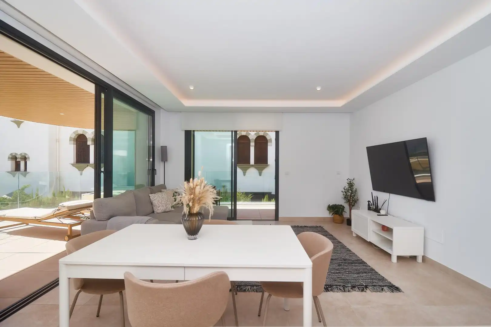 Mini appartamento con terrazza in vendita a Puerto Deportivo, imagen 4
