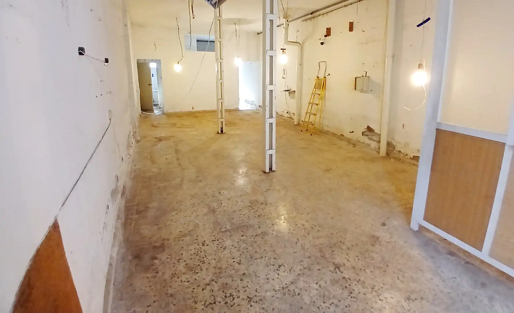 Local comercial en venta en Calle Gaudí 10, imagen 4