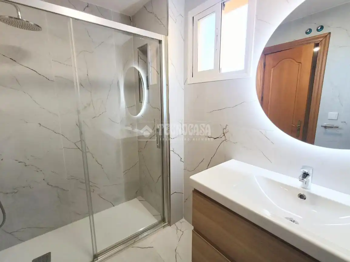 Baño de Piso en venta en Córdoba con Aire acondicionado, Terraza y Amueblado